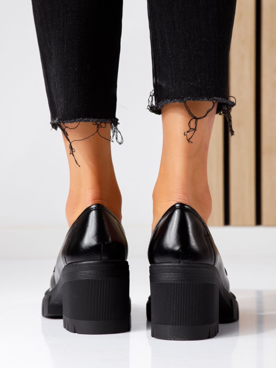 Всекидневни дамски обувки черни от еко кожа Mila #18746