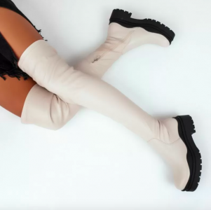 6 Moduri in care poti stiliza cizmele peste genunchi