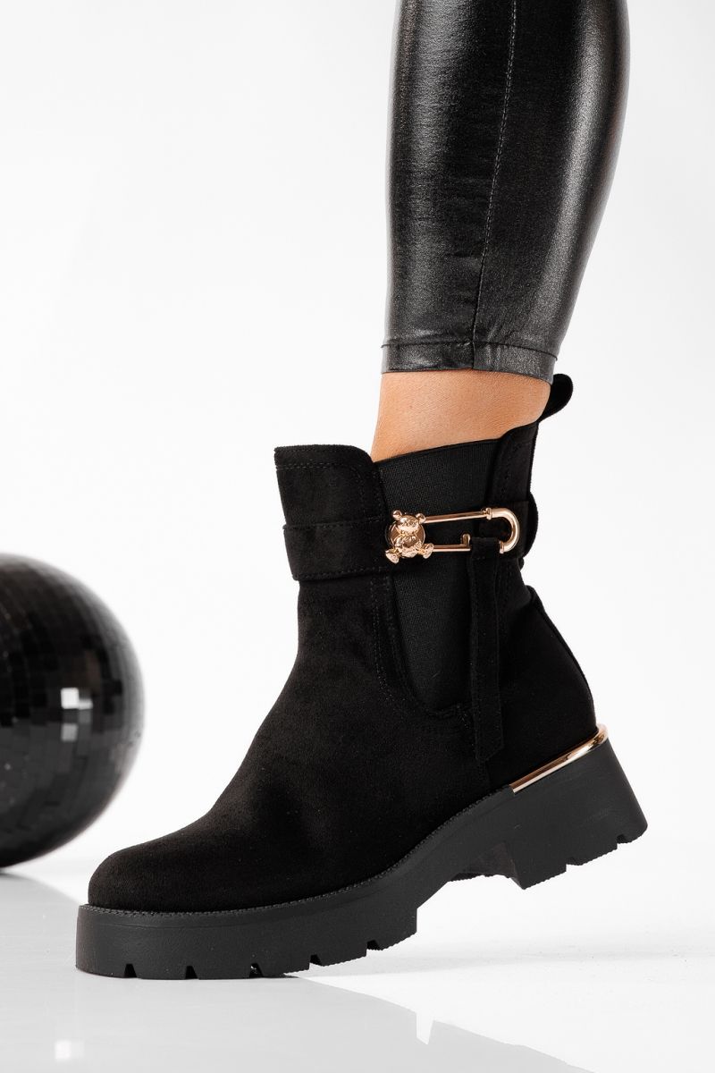 Ghete dama îmblanite negre din piele ecologica intoarsa Sabina #22709