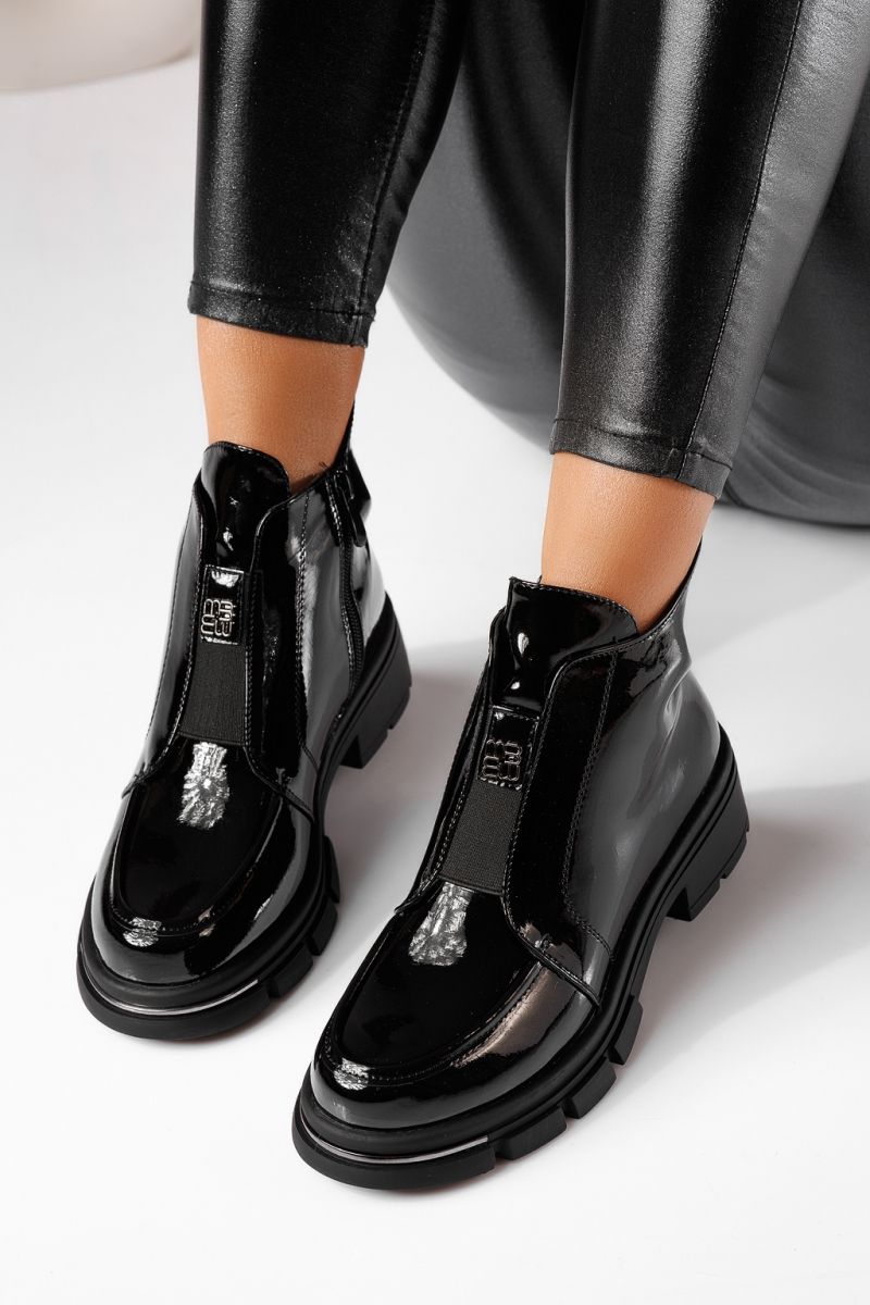 Ghete dama îmblanite negre din piele ecologica lacuita Ellis #23052