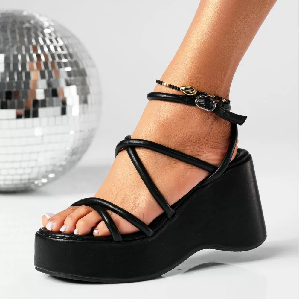 Sandale cu platforma dama negre din piele ecologica Ofelia #19401