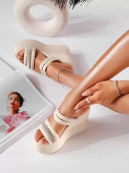Papuci cu platforma dama bej din piele ecologica Paloma #19848