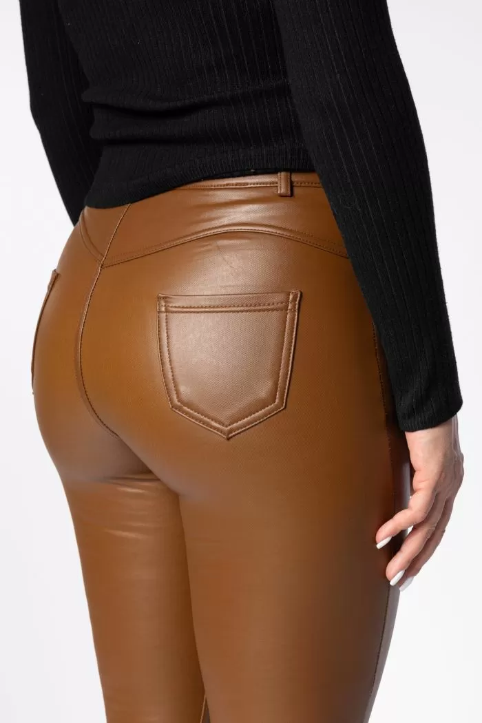 Pantaloni Piele Ecologica cu PushUp Vatuiti Dama Emi Maro #A640