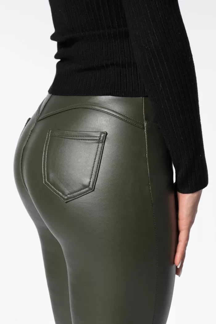 Pantaloni Piele Ecologica cu PushUp Vatuiti Dama Emi Khaki #A641