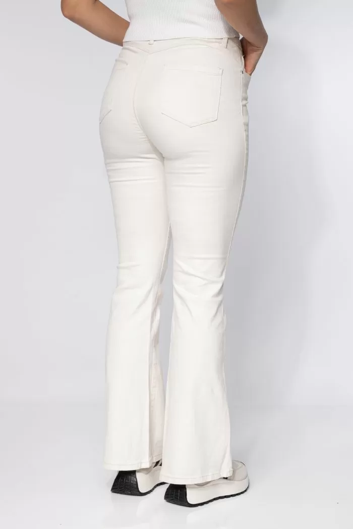 Blugi Evazati cu PushUp Dama Chloe Crem #A659