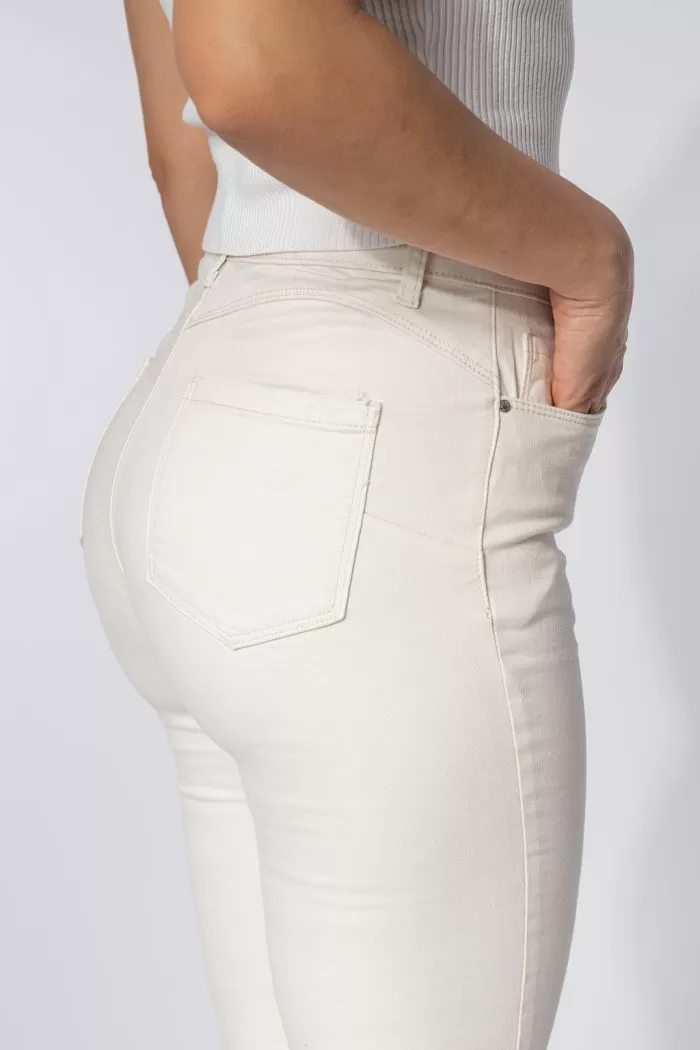 Blugi Evazati cu PushUp Dama Chloe Crem #A659