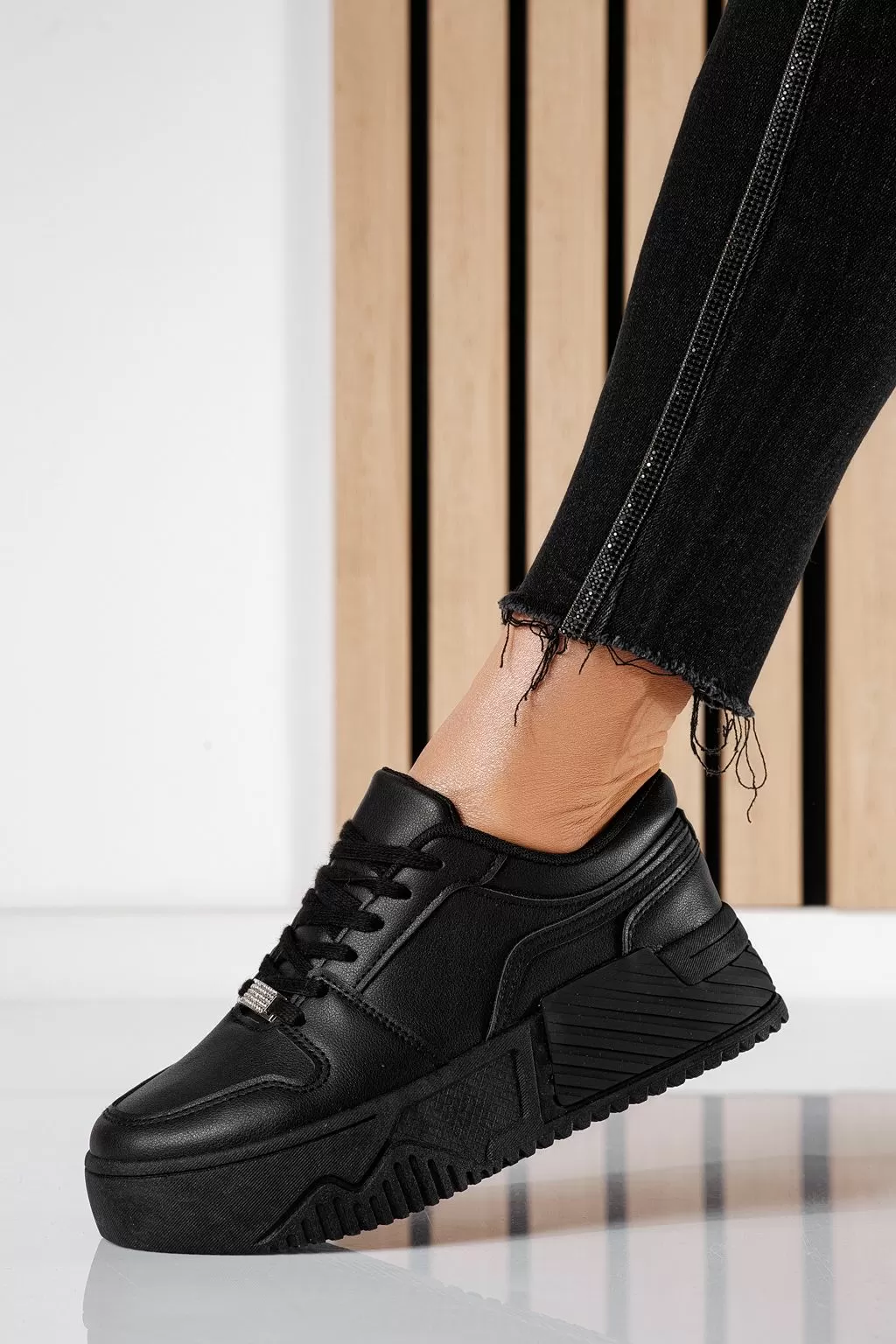 Adidasi dama negri din piele ecologica Carla #20686