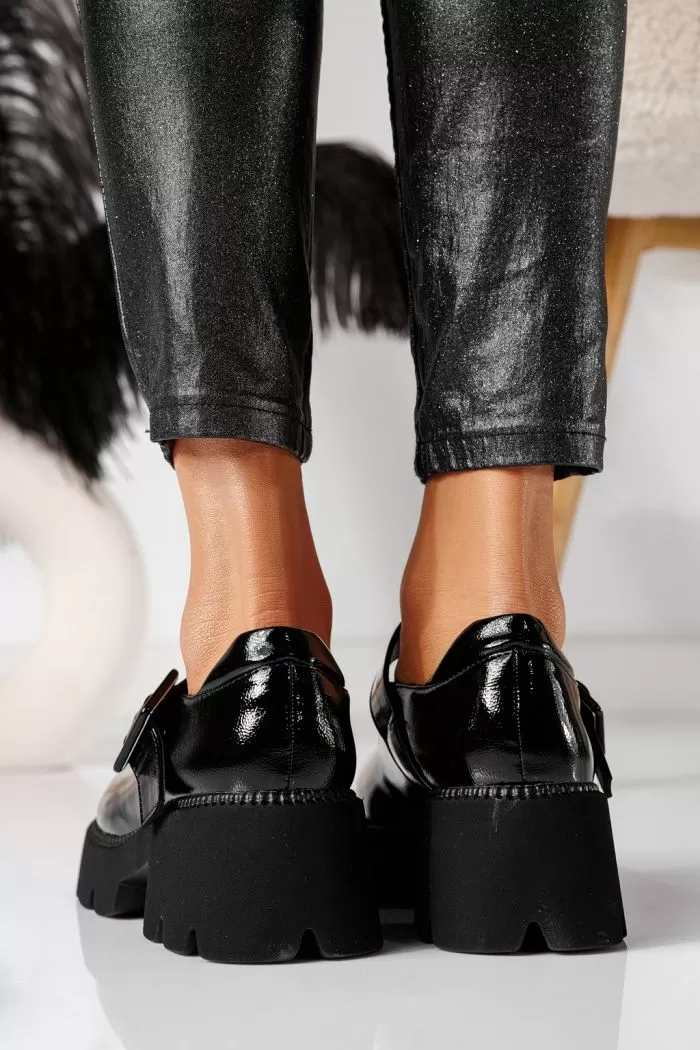 Pantofi casual dama negri din piele ecologica lacuita Heri #20954