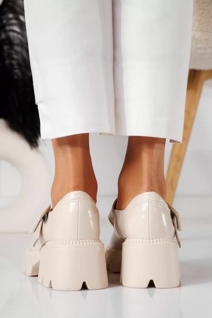 Pantofi casual dama bej din piele ecologica lacuita Heri #20955