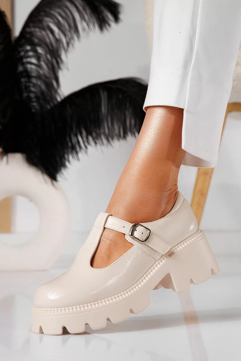 Pantofi casual dama bej din piele ecologica lacuita Riki #20962