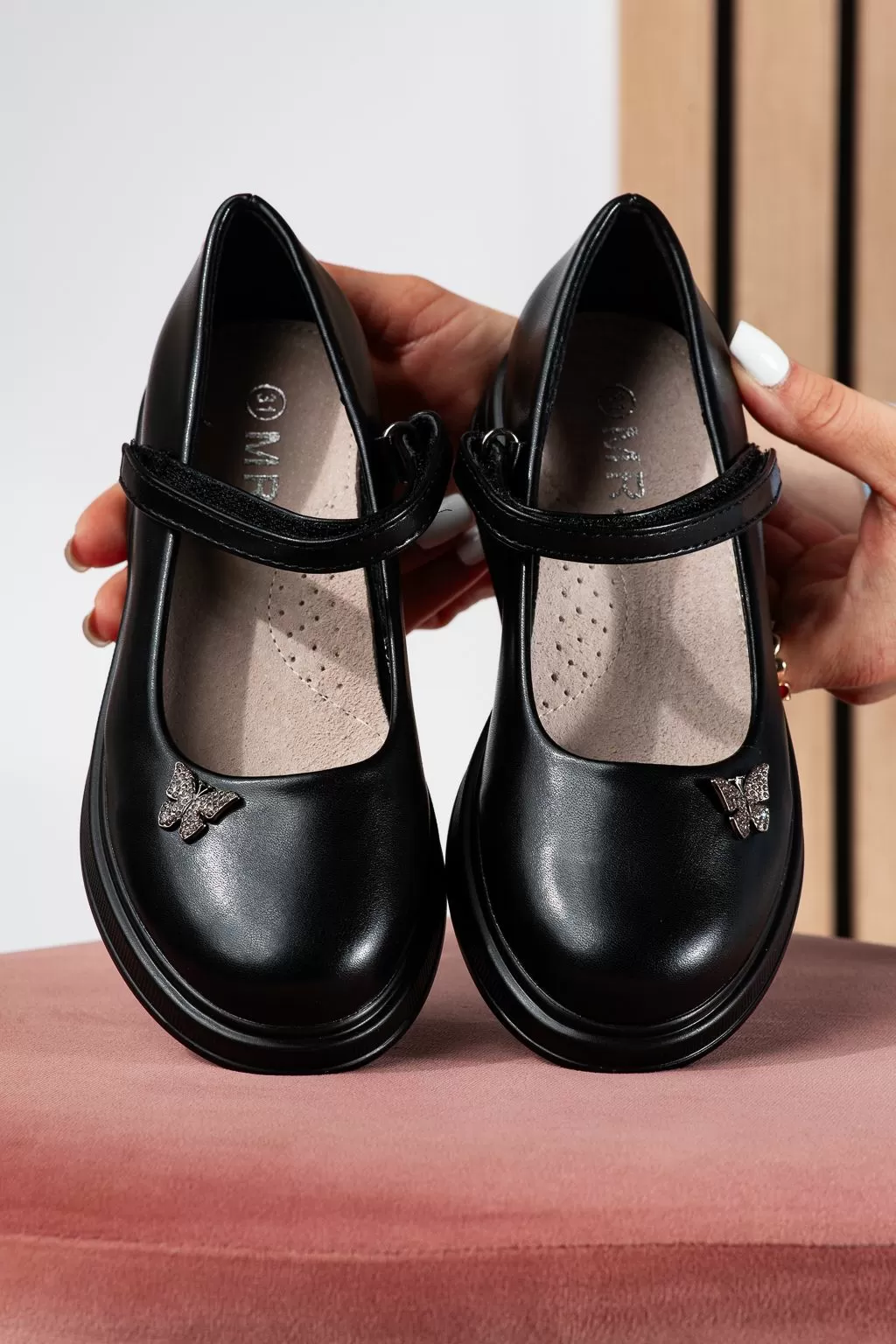 Pantofi fete negri din piele ecologica Sara #21359