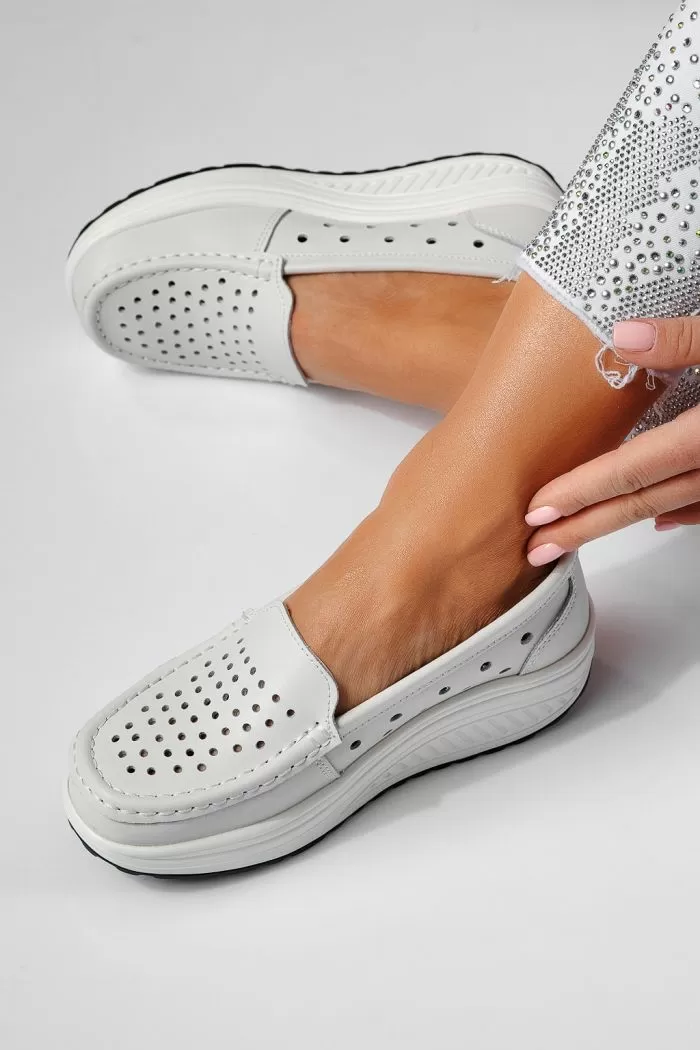 Pantofi casual dama albi din piele naturala Adelina #21529