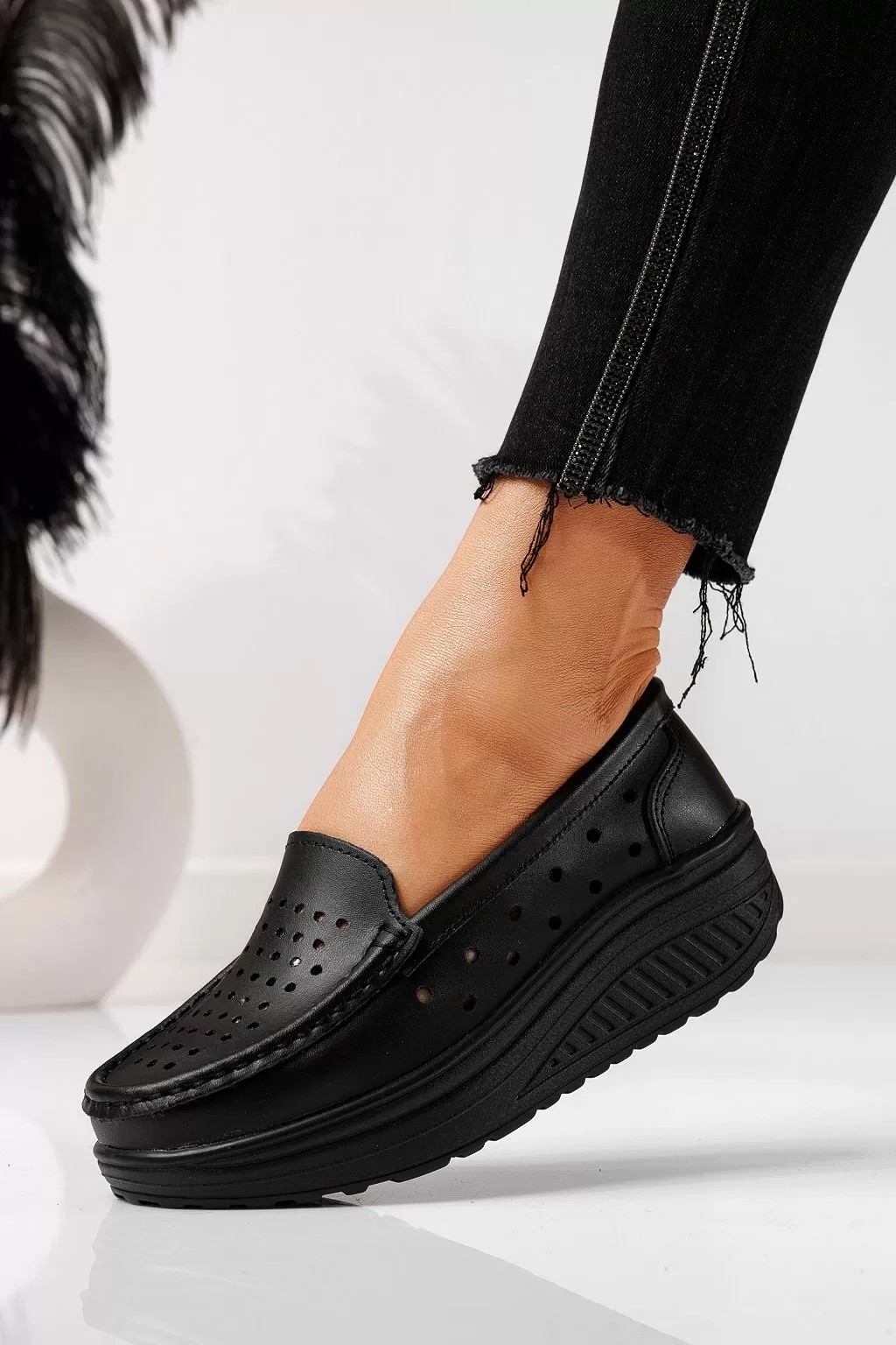 Pantofi casual dama negri din piele naturala Adelina #21533