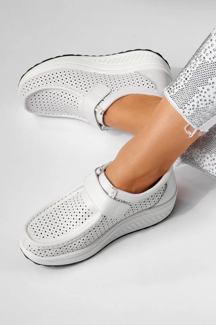 Pantofi casual dama albi din piele naturala Delia #21542