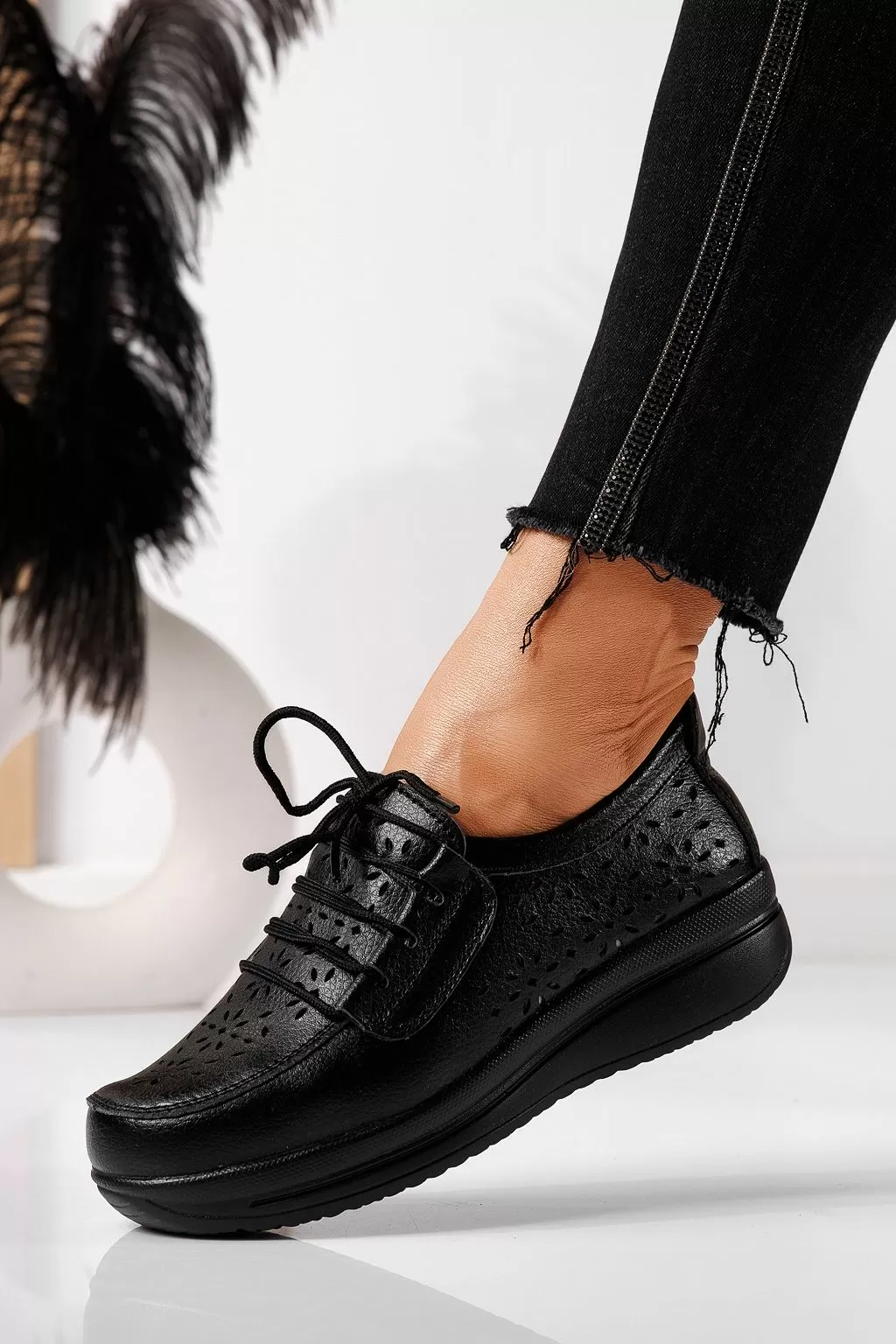 Pantofi casual dama negri din piele naturala Ilina #21545