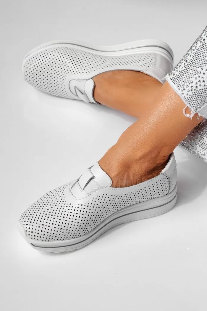 Pantofi casual dama albi din piele naturala Larisa #21553