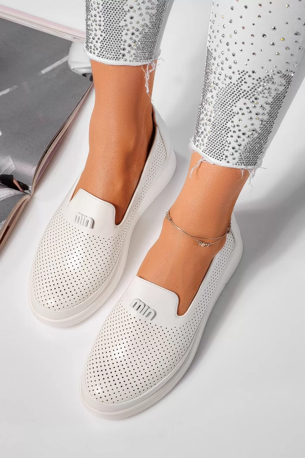 Pantofi casual dama albi din piele ecologica Janet #21645