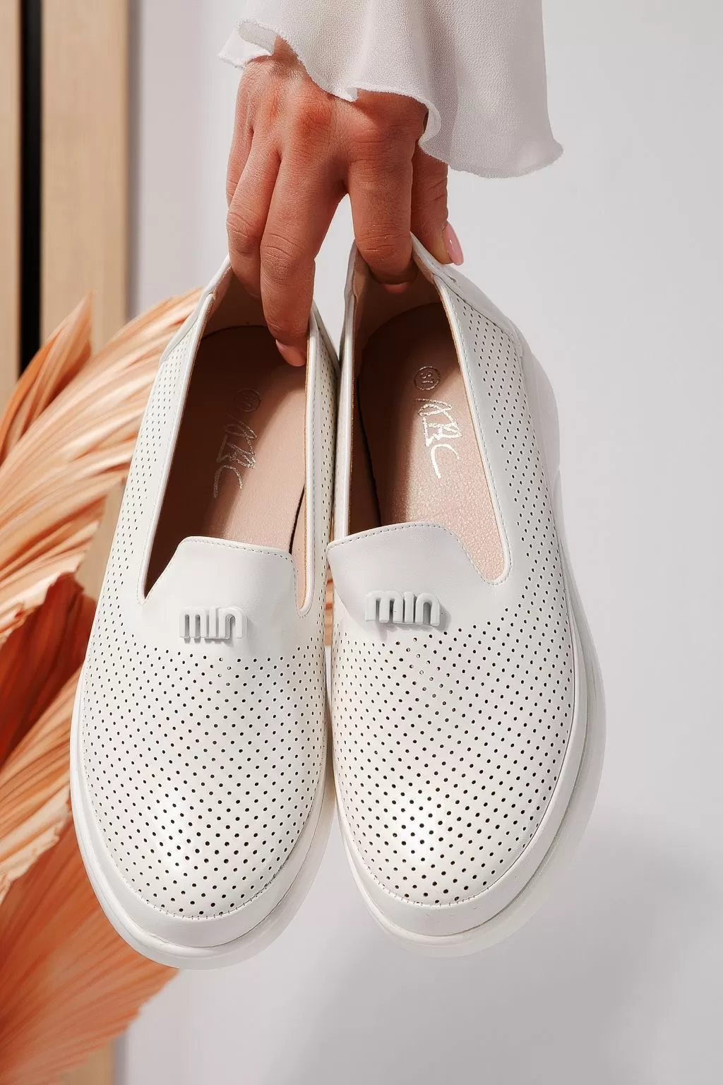 Pantofi casual dama albi din piele ecologica Janet #21645