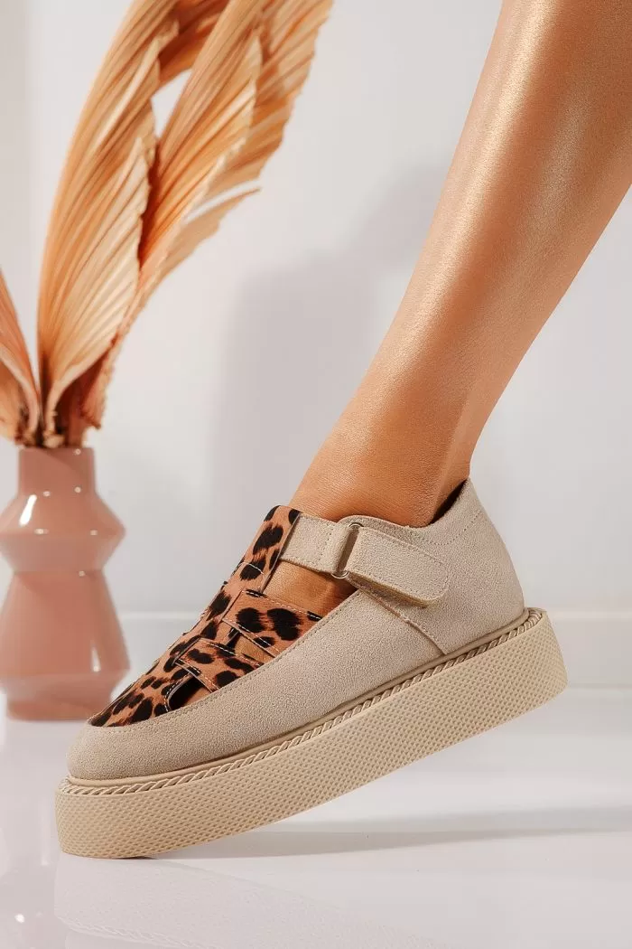 Pantofi casual dama bej din piele ecologica intoarsa Alegria #21867