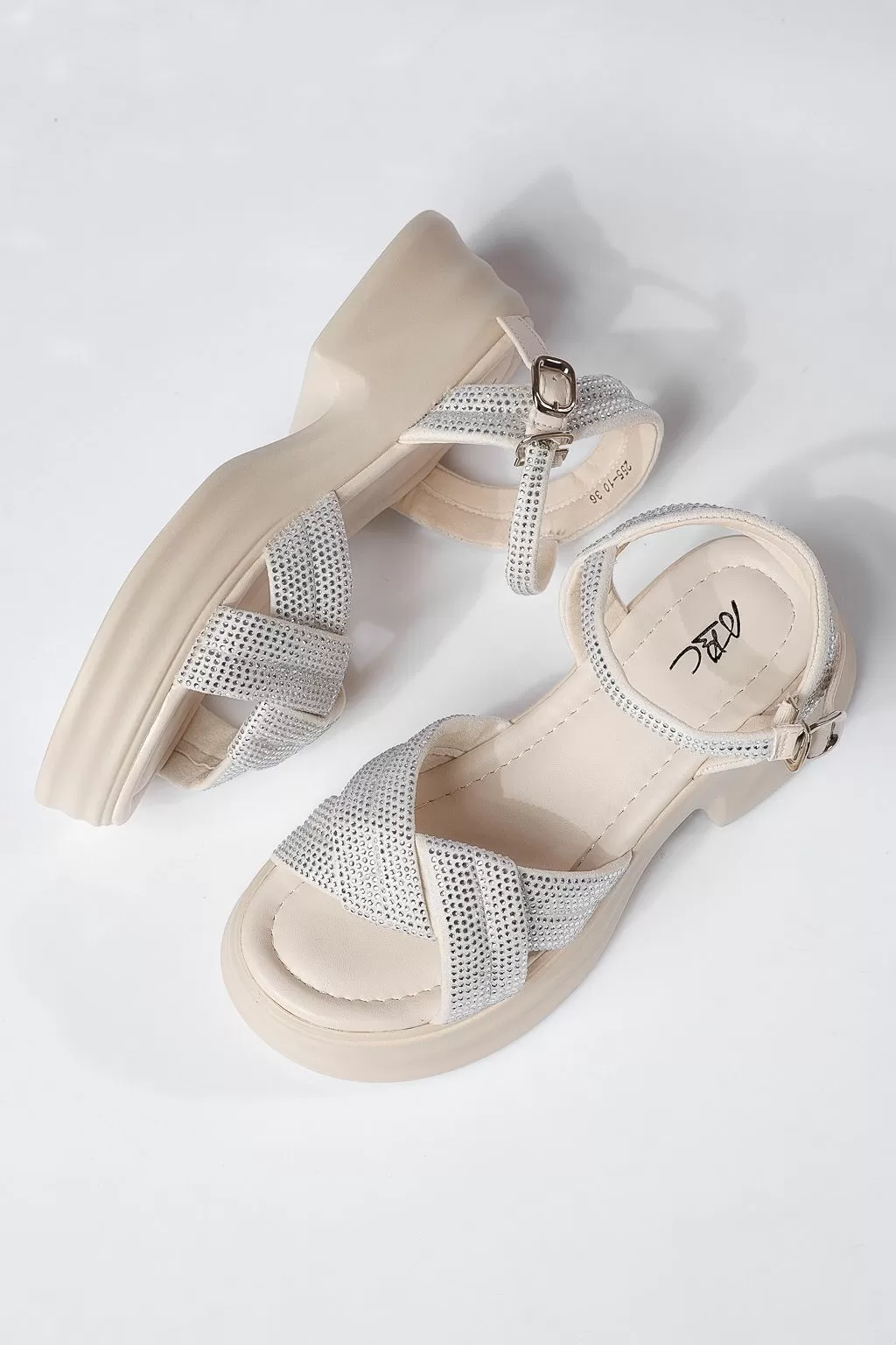 Sandale cu platforma dama albe din piele ecologica intoarsa Sophia #22092