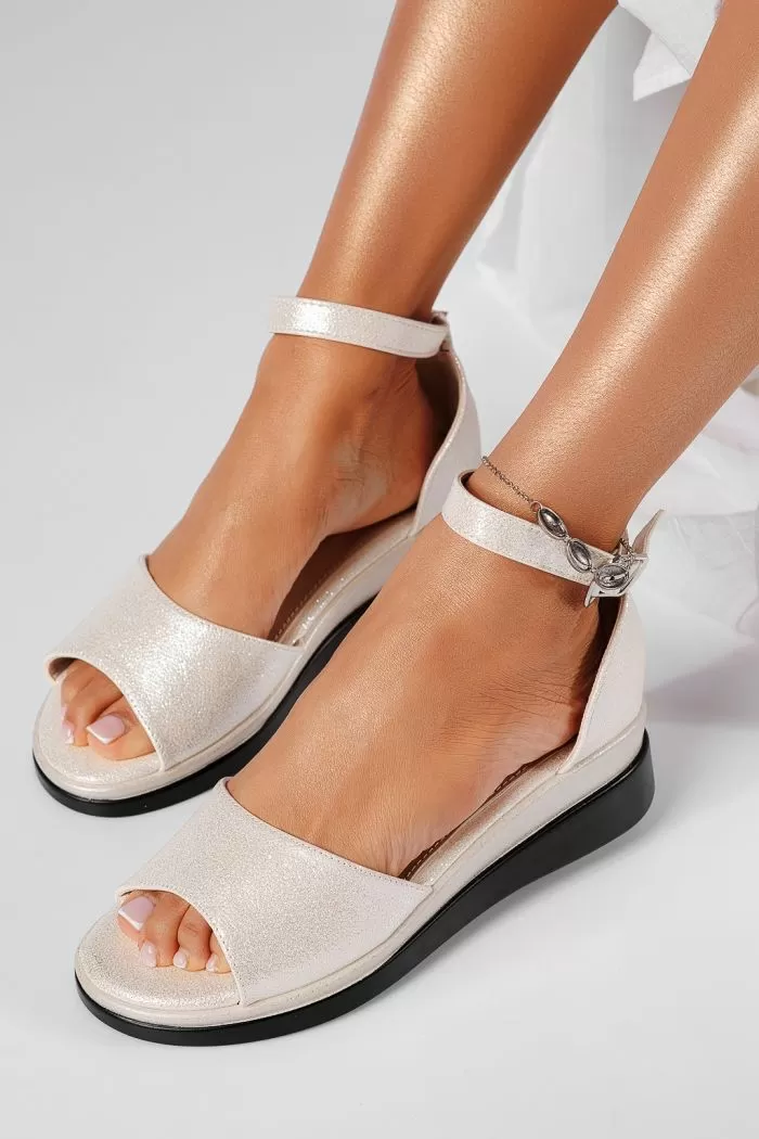 Sandale cu platforma dama aurii din piele ecologica Agatha #22144