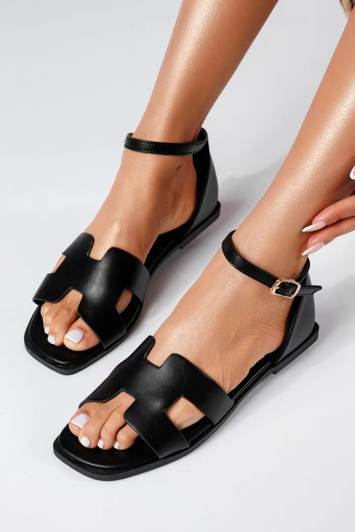 Sandale cu talpa joasa dama negre din piele ecologica Damaris #22394