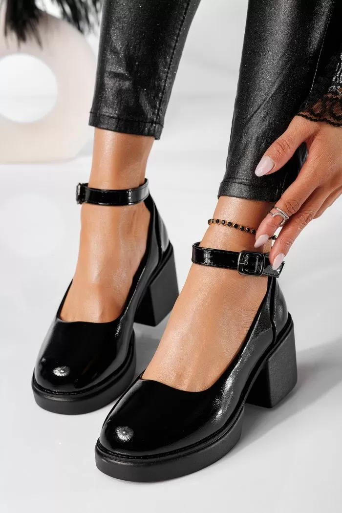 Pantofi casual dama negri din piele ecologica lacuita Troya #24225