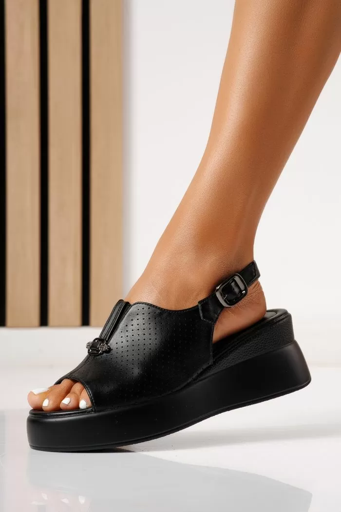 Sandale cu platforma dama negre din piele ecologica Iris #25296
