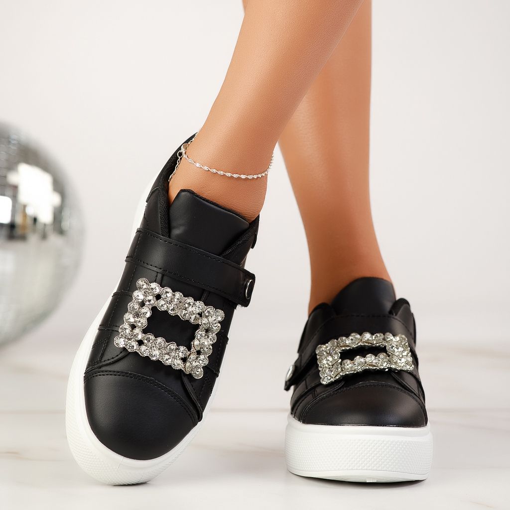 Дамски спортни обувки Pandora черен #13534