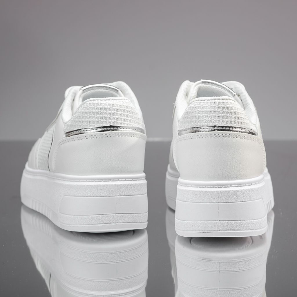 Дамски спортни обувки Lola Бяло #13835
