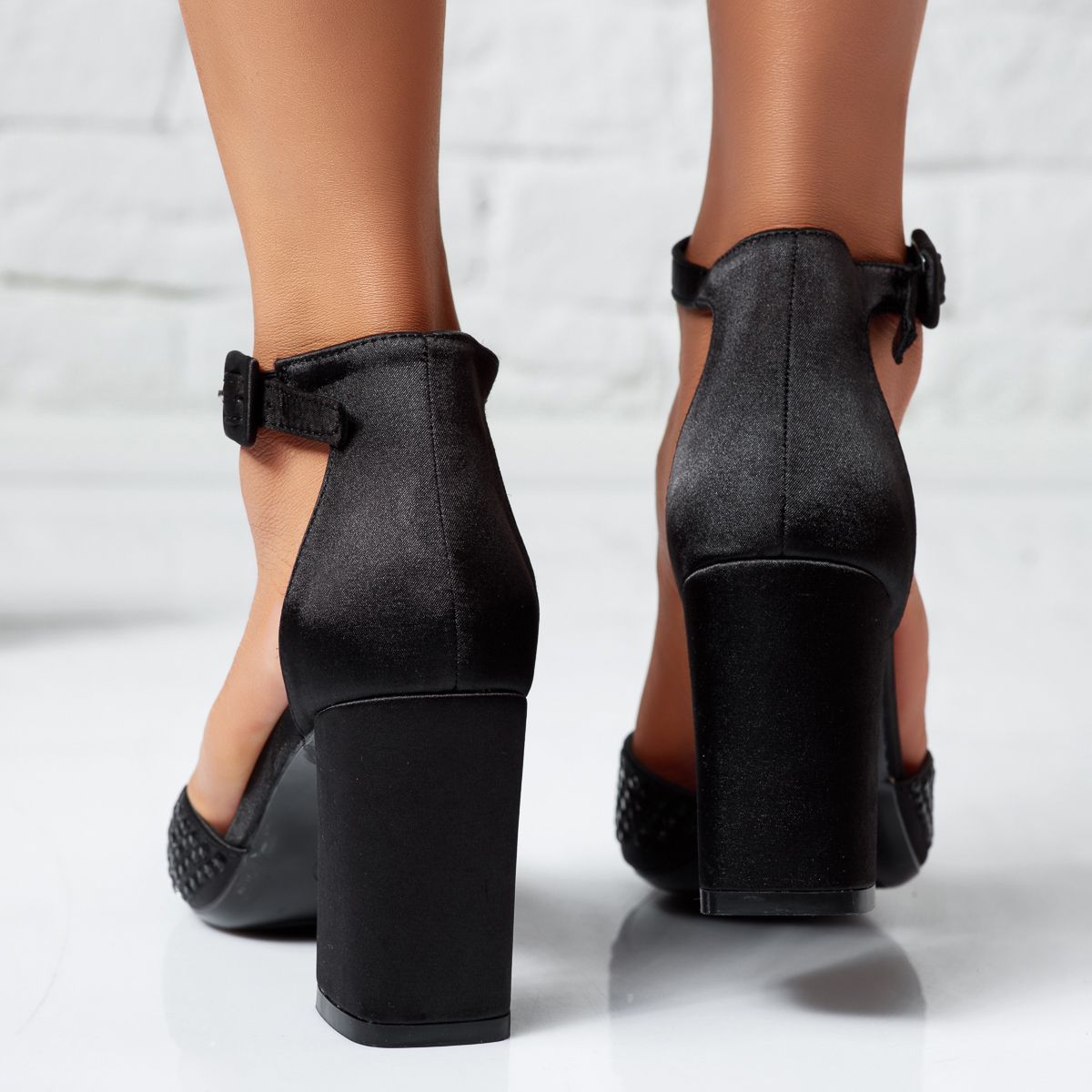 Дамски обувки с ток Iulia черен #14041