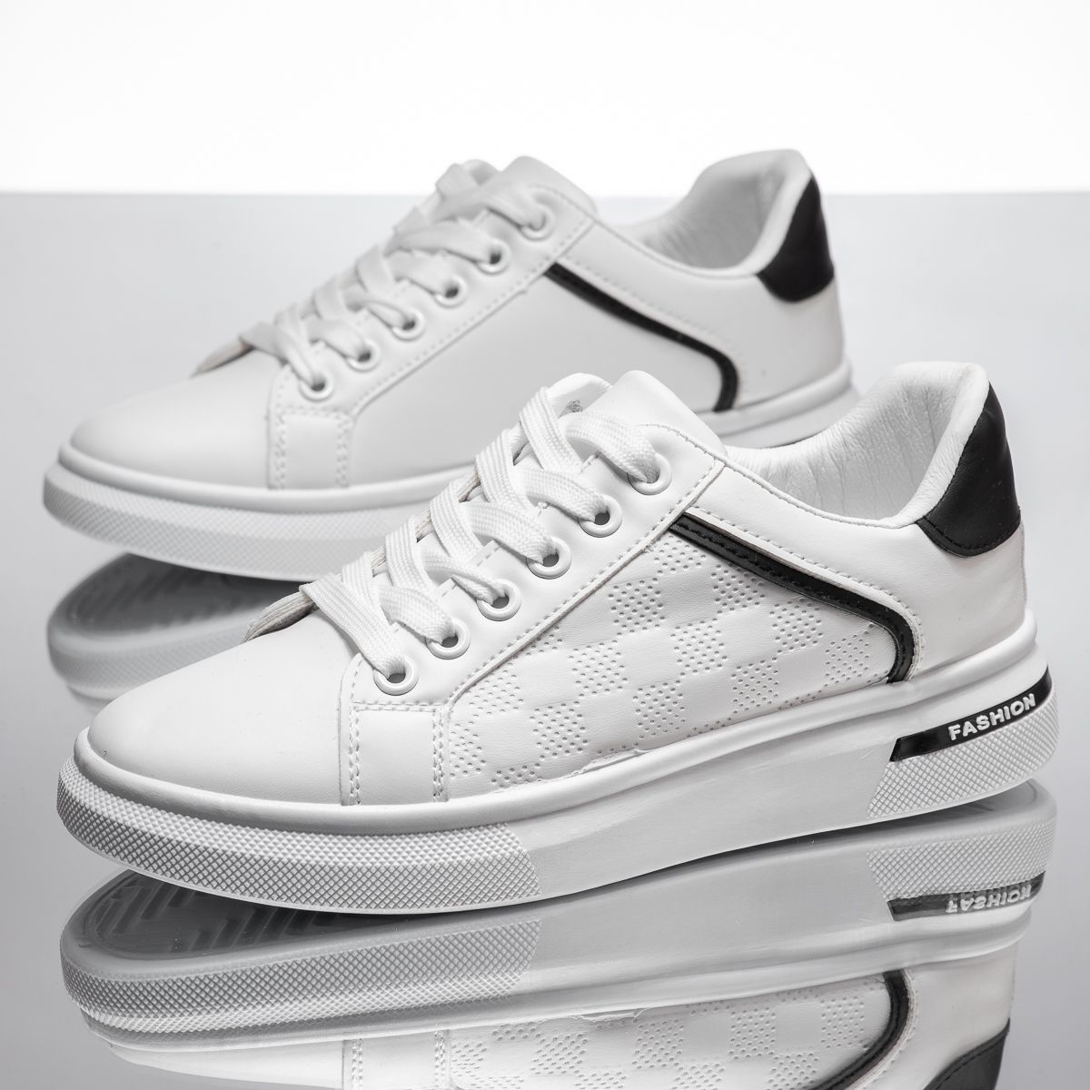 Дамски спортни обувки Libra Бяло/черен #14157