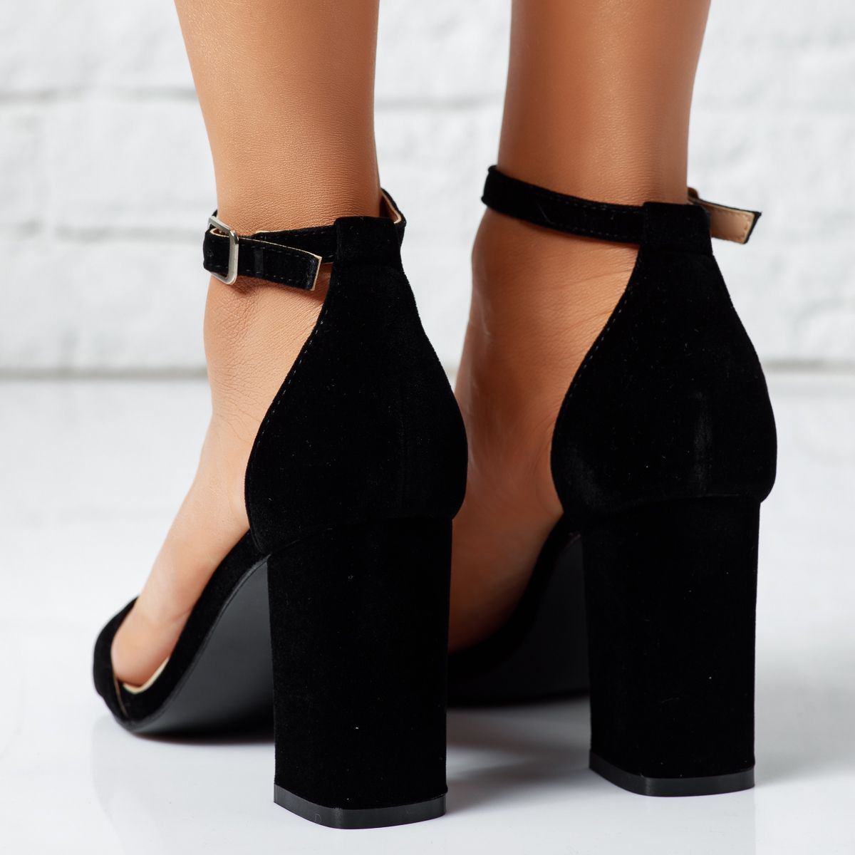 Дамски сандали на ток Louise черен #14256