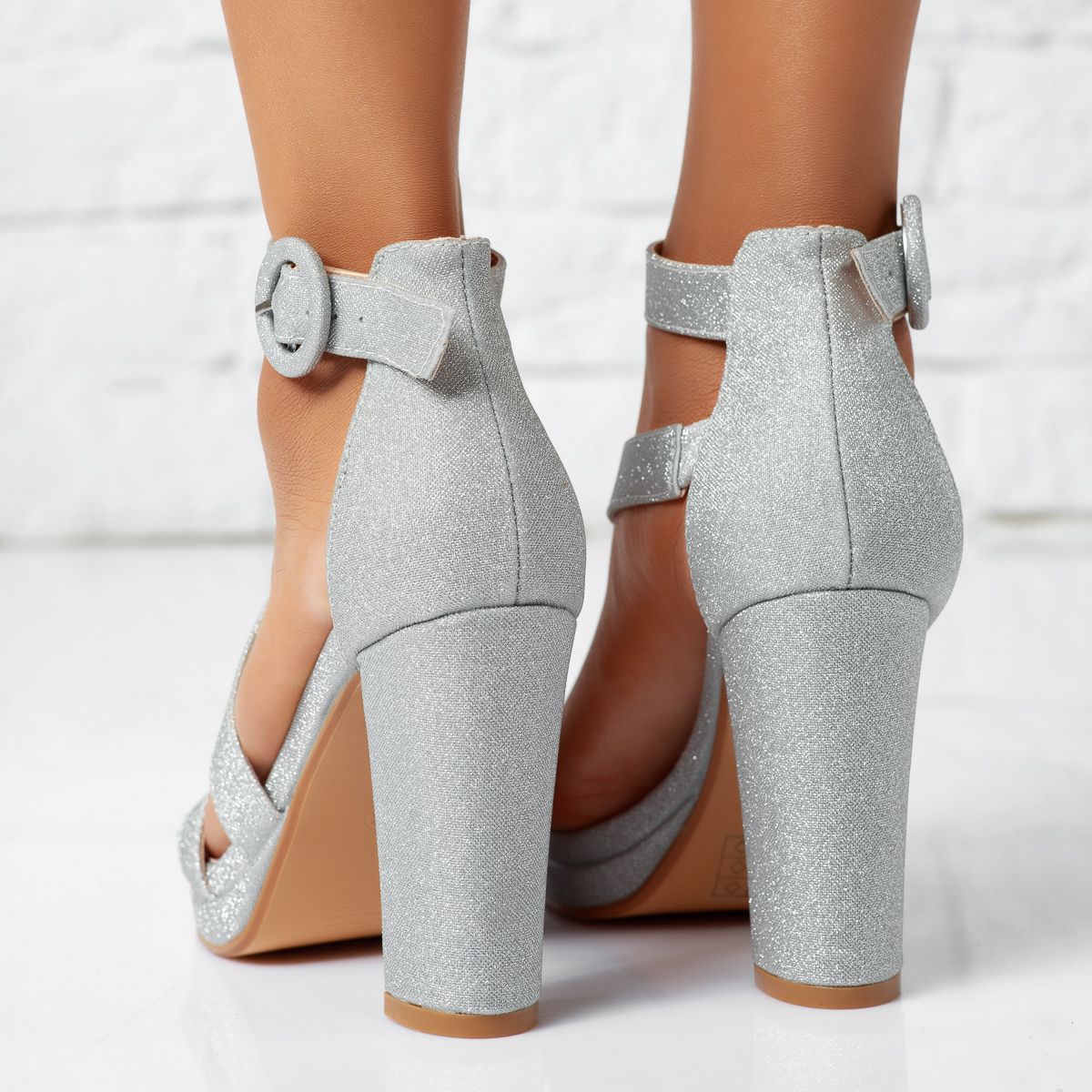 Дамски сандали на ток Sevil сребро #14194