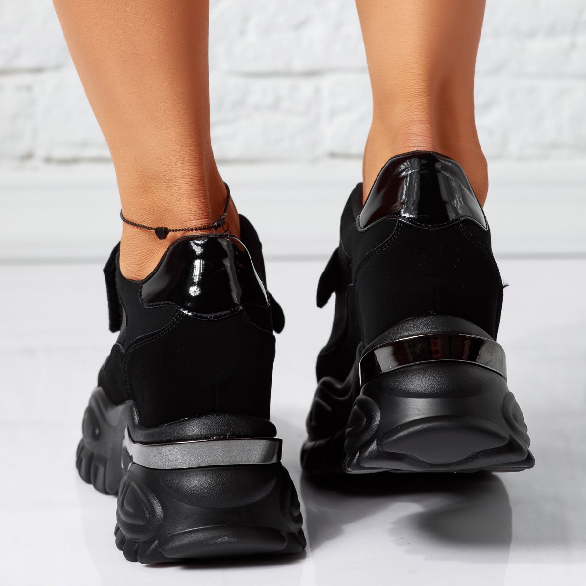 Aretha Női Fekete Sportcipő Platformmal #14615