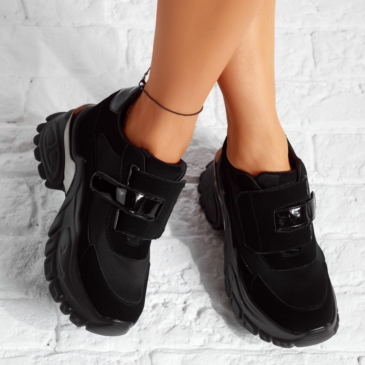 Дамски спортни обувки с платформа Aretha черен #14615