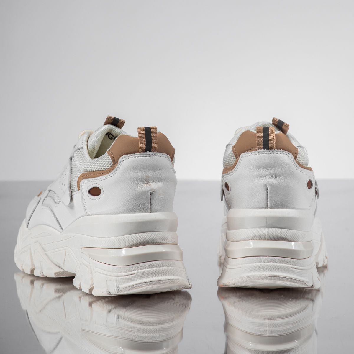 Дамски спортни обувки с платформа Maura2 Бежови #15992