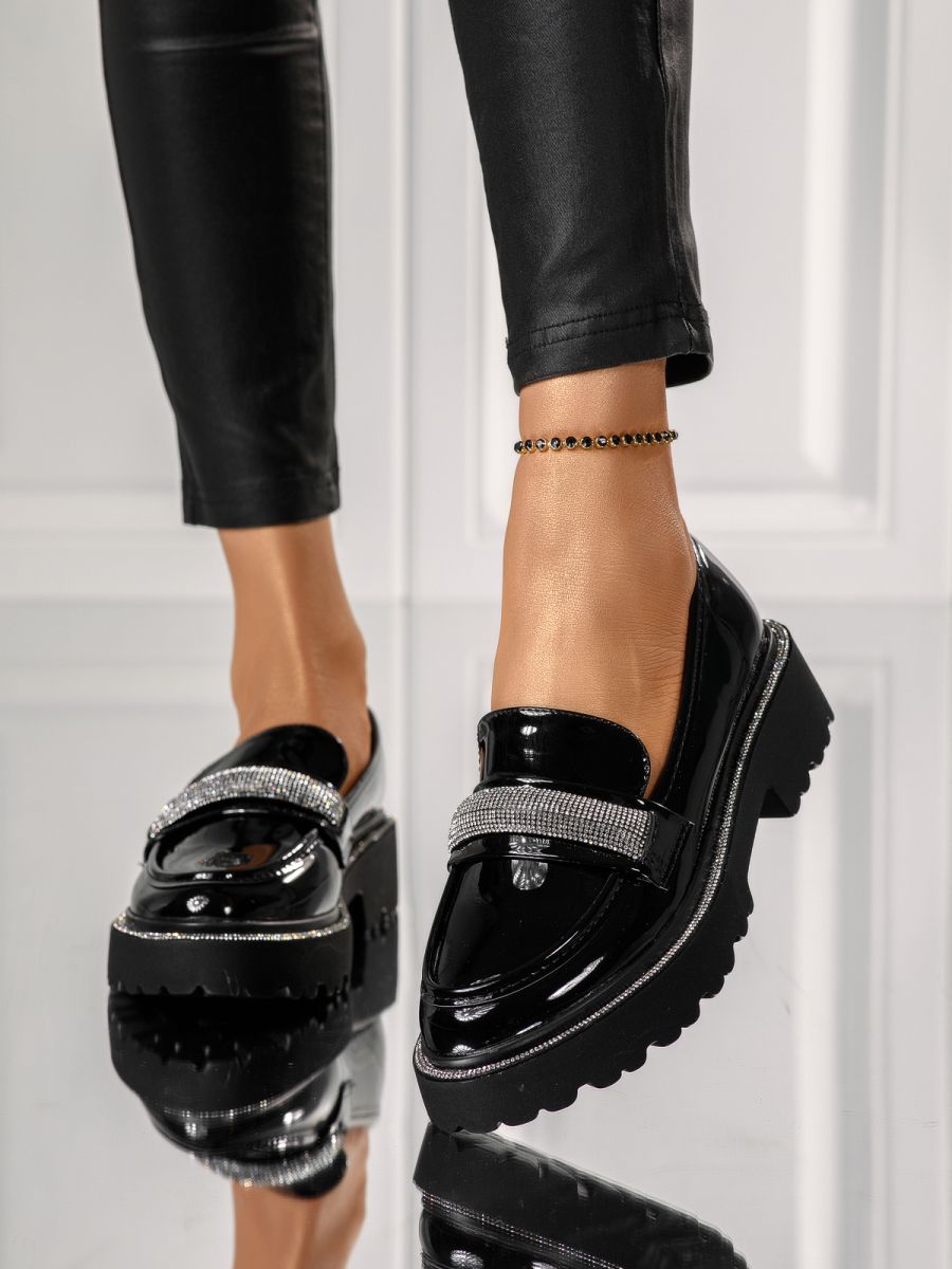 Всекидневни дамски обувки черни от лачена еко кожа Oana #18142
