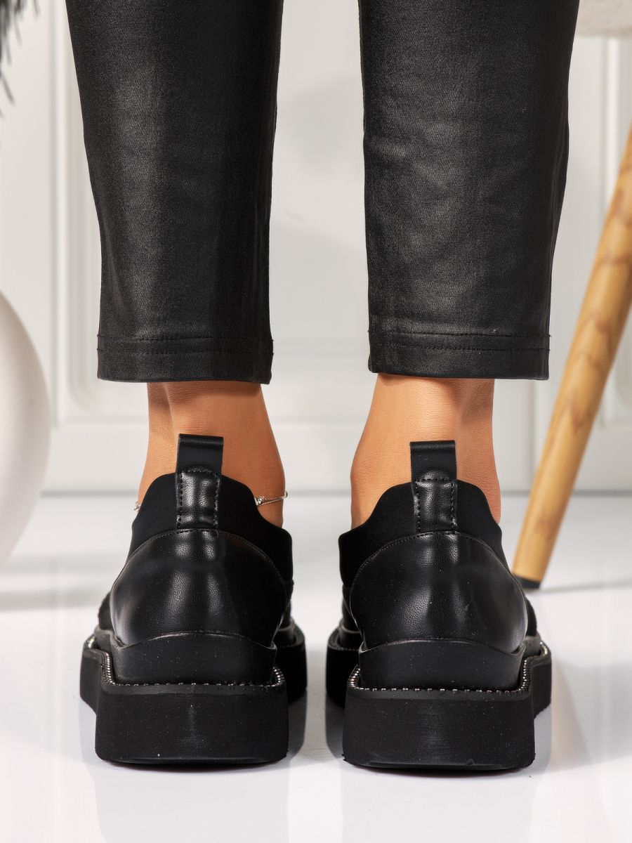 Всекидневни дамски обувки черни от еко кожа Lora #18506