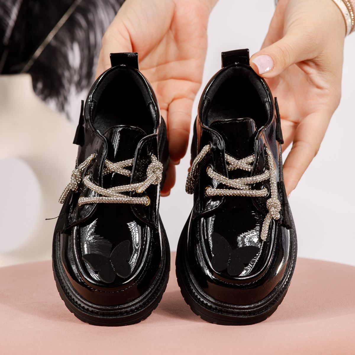 Всекидневни детски обувки черни от лачена еко кожа Ariana #19118