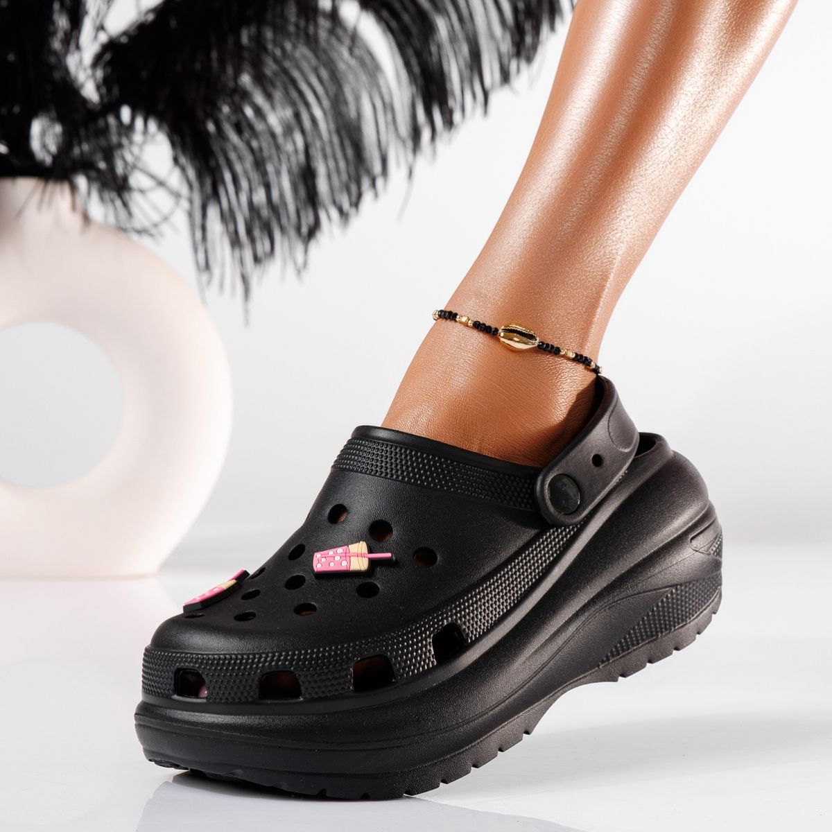 Papuci cu platforma dama negri din material sintetic Vanessa #19912