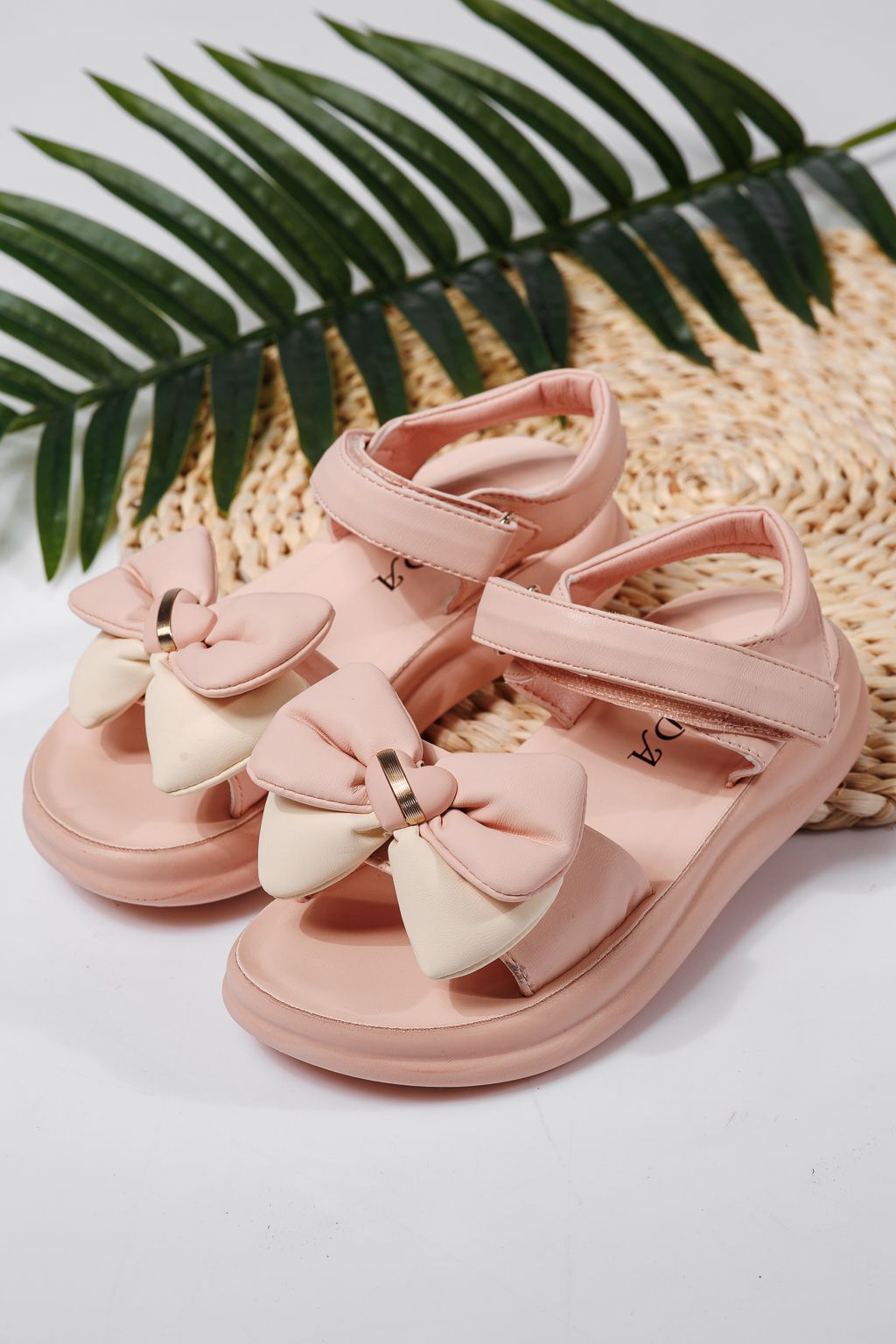 Sandale fete roz din piele ecologica Anda #22170