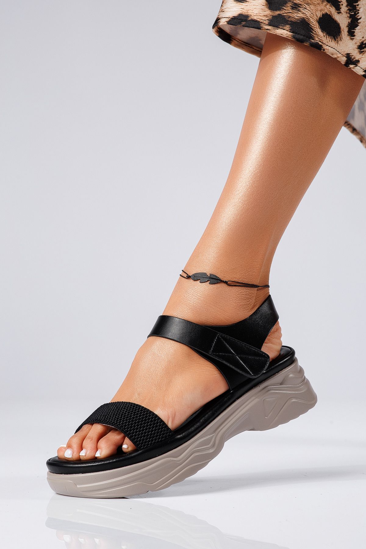 Sandale cu platforma dama negre din piele ecologica Mary #22411