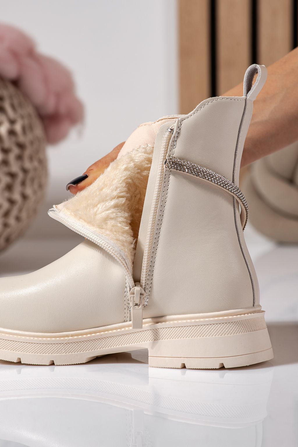 Ghete fete imblanite bej din piele ecologica Ana #22566