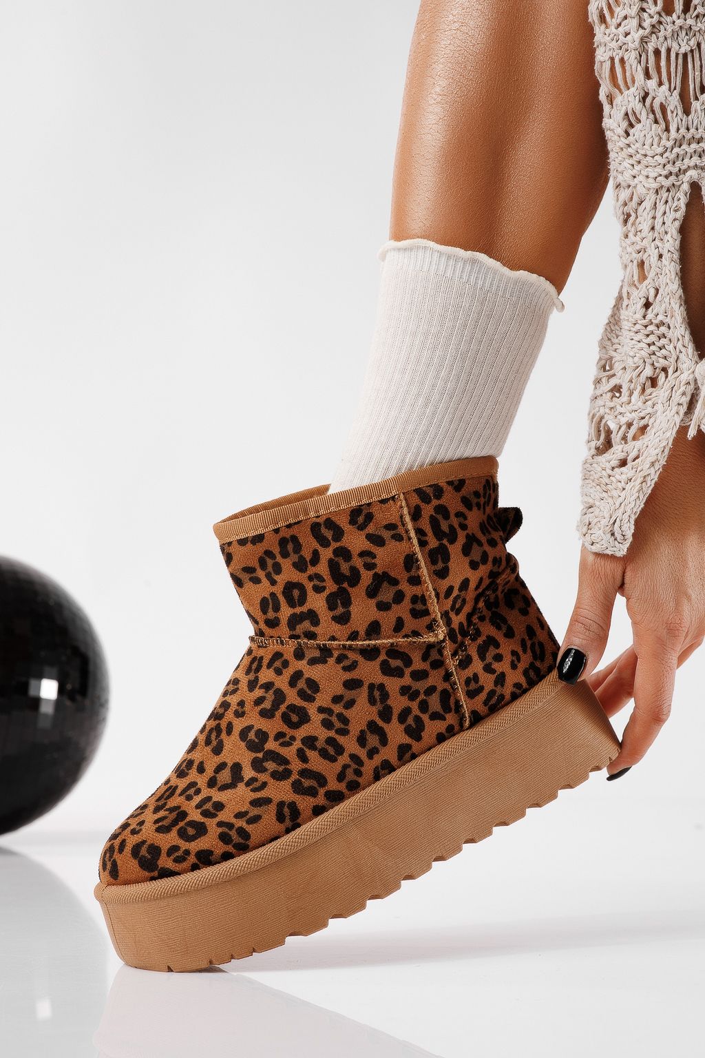 Cizme scurte dama imblanite tip Ug leopard din piele ecologica intoarsa Ariana #22753