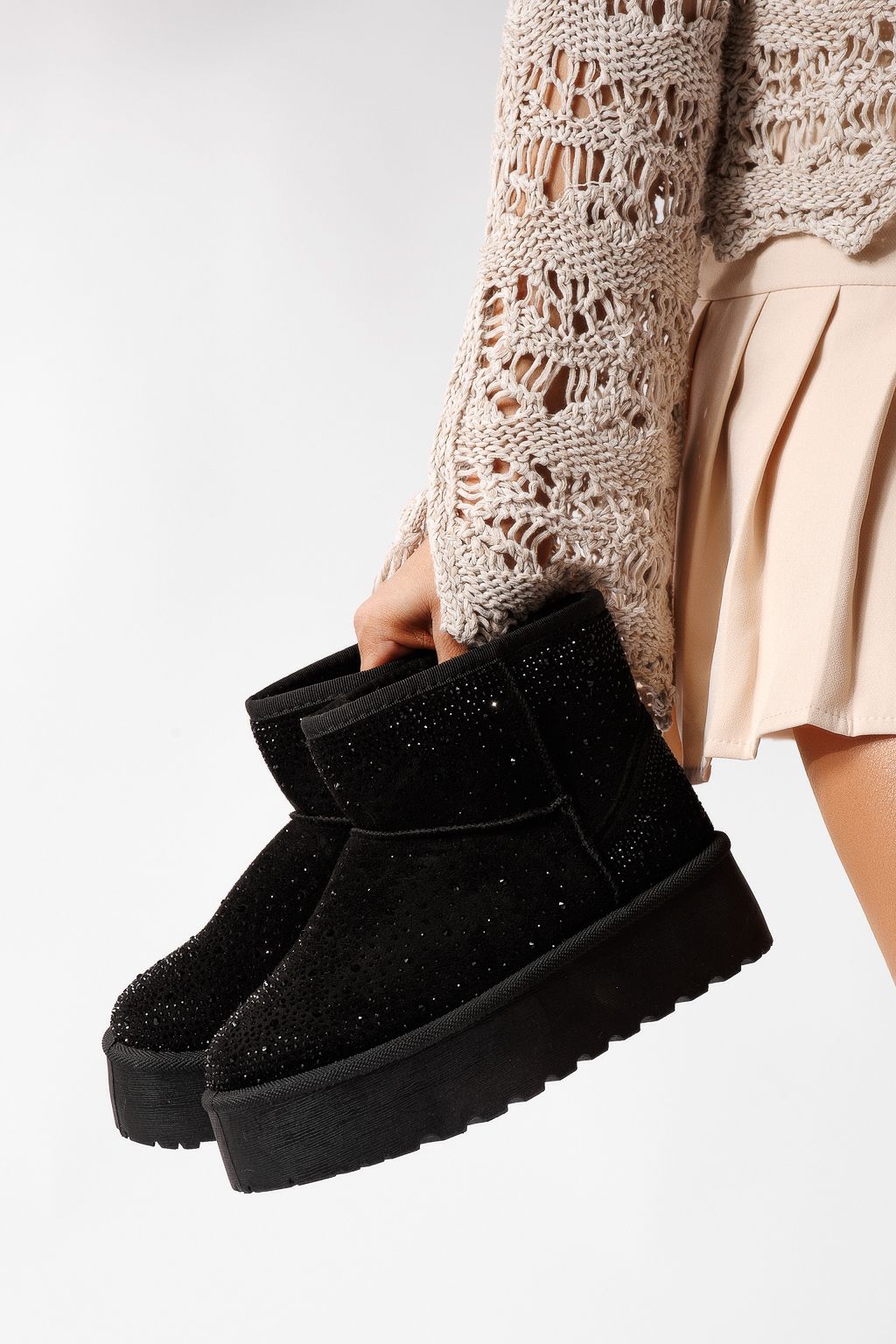Cizme scurte dama imblanite tip Ug negre din piele ecologica intoarsa Alessia #22758