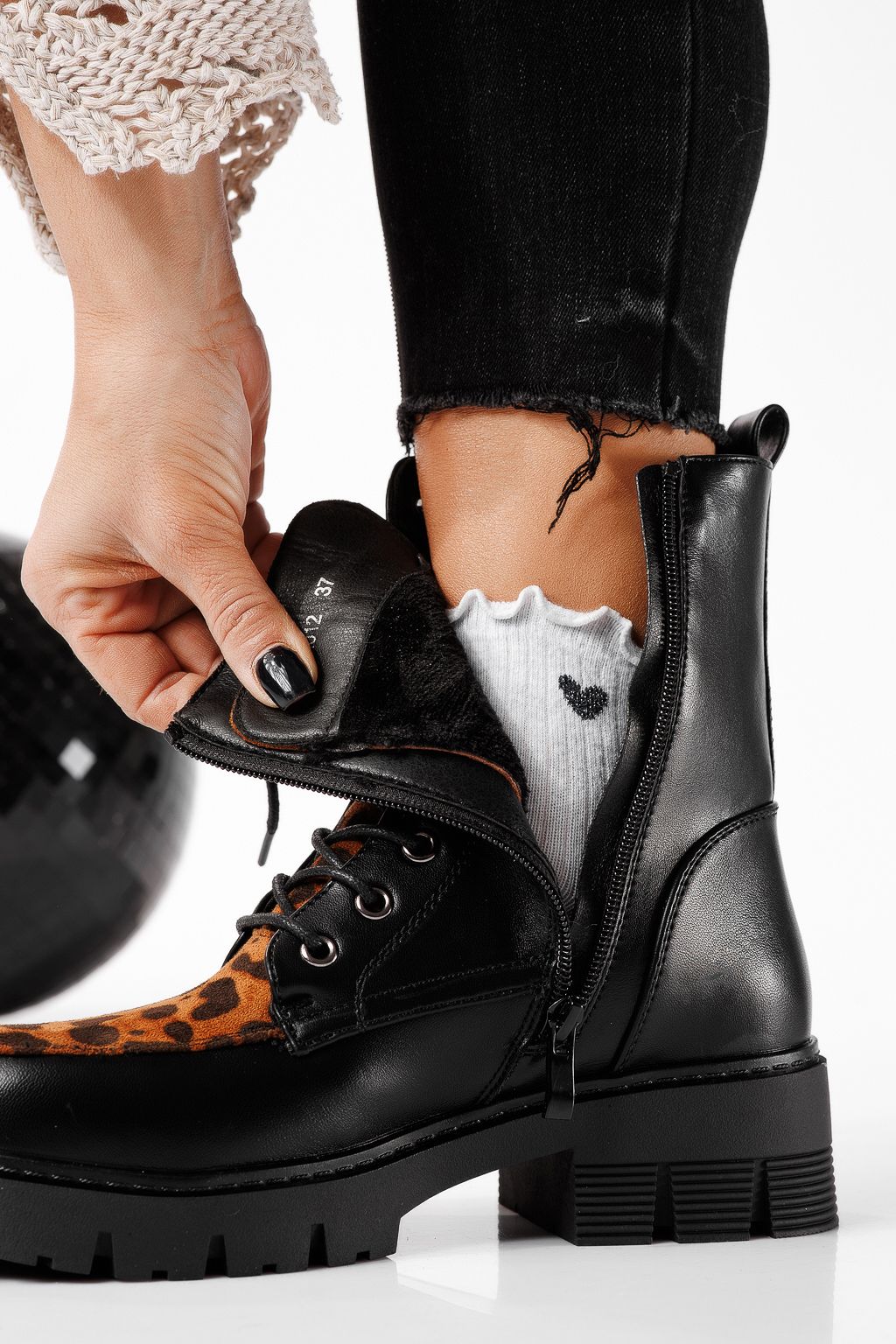 Ghete dama îmblanite leopard din piele ecologica Julia #22779