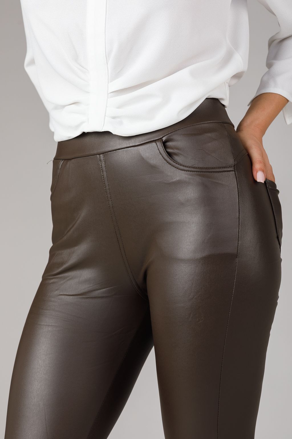 Pantaloni Dama Piele Ecologica Vatuiti Alara Maro #A260