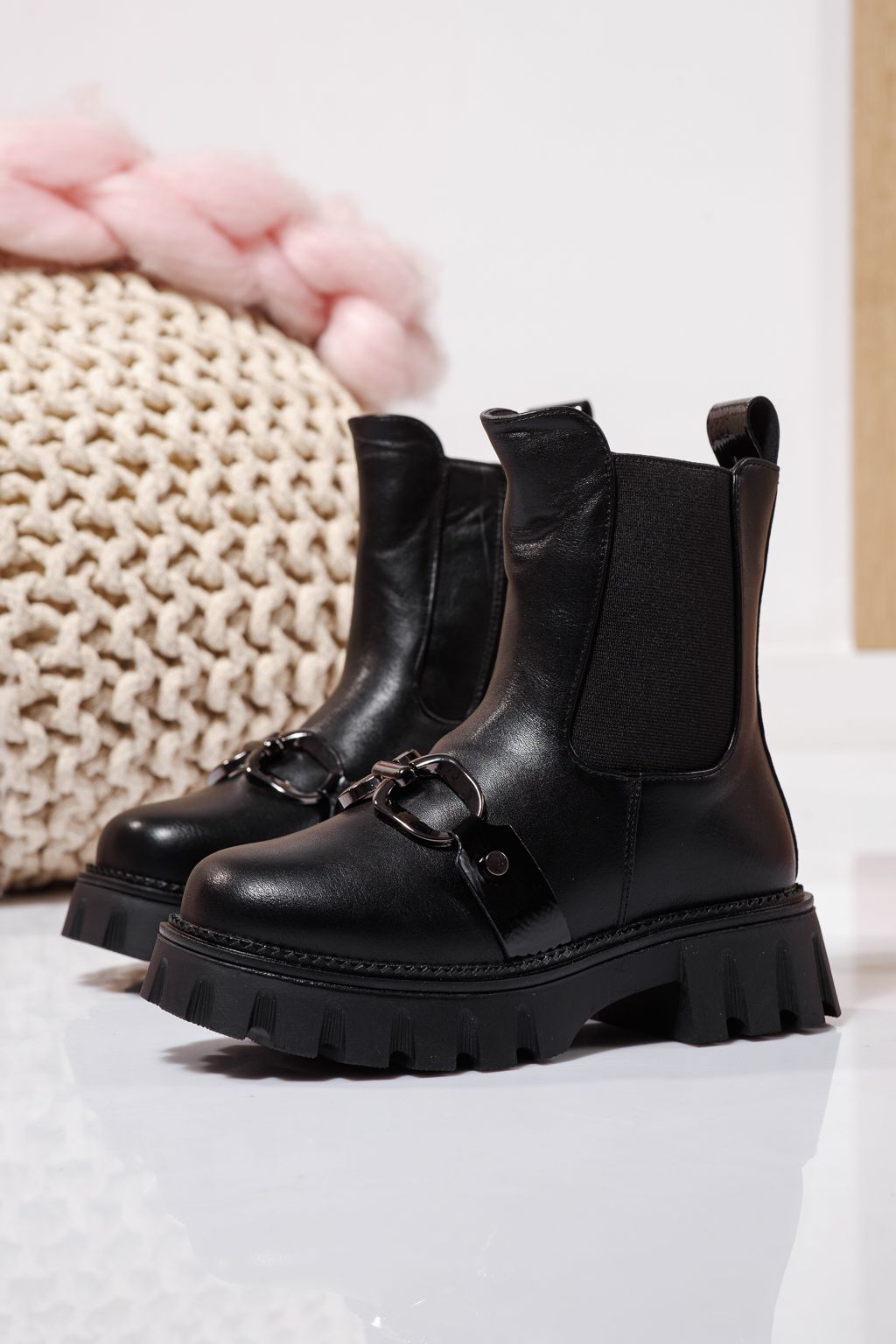 Ghete fete imblanite negre  din piele ecologica Bela #23113