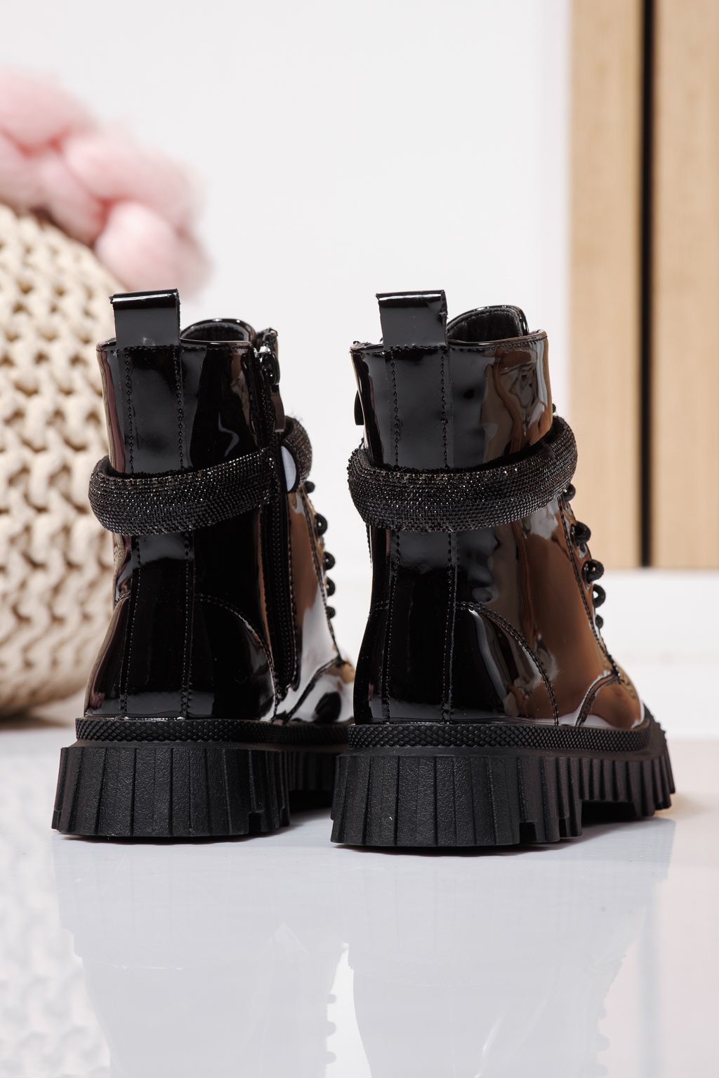 Ghete fete imblanite negre din piele ecologica lacuita Dora #23122